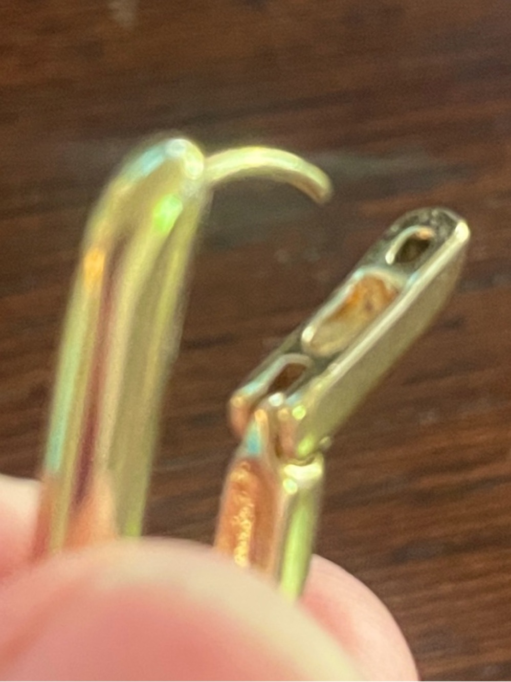 Plunder Huggie Oval Hoop Earrings. Gold-tone. 1 in drop Hinge closure New in bag - Picture 4 of 5